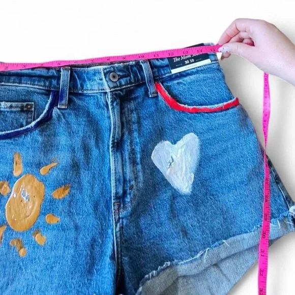 Abercrombie Curve Love High Rise Mom Shorts Sun Heart 30 - Picture 7 of 9